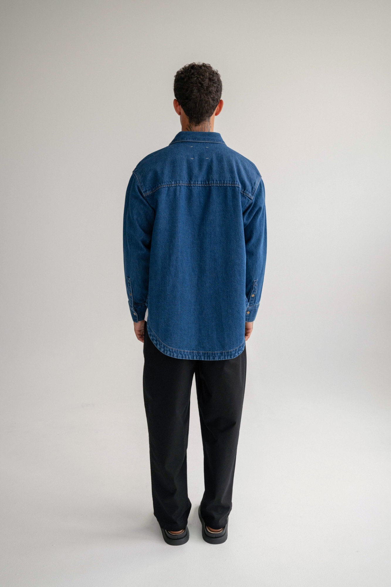 The Ari Overshirt - Mid Blue Men