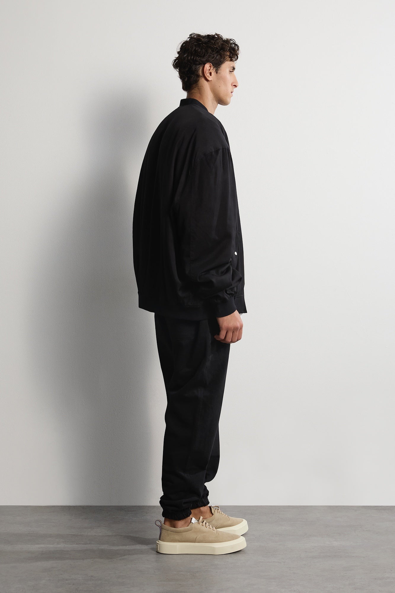 The Ash Trackpant - Black
