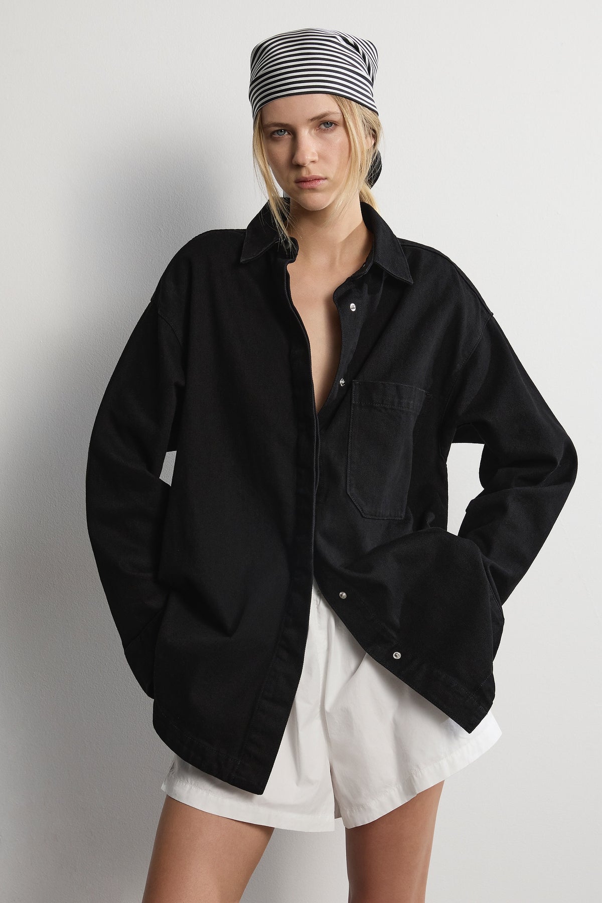 The Ari Overshirt - Black Women